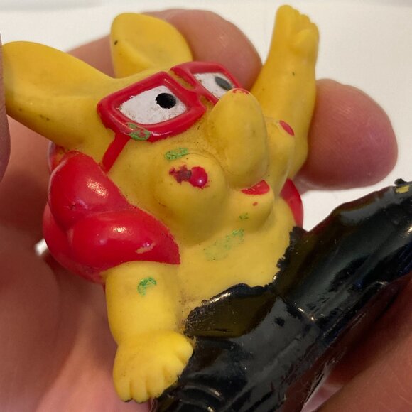 Vintage Tonka Keypers Finder Pointing mini 2" Figure Red Yellow 80s - Picture 5 of 10